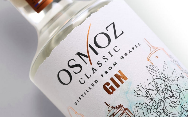 松子酒包裝設計,結合現(xiàn)代和傳統(tǒng)，添加了一點&ldquo;手工設計